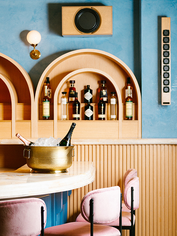 Bistro 8